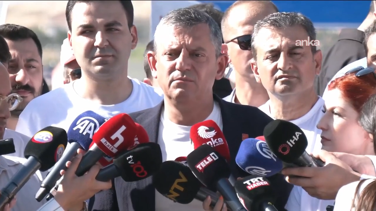 Özgür Özel'den İstanbul Cumhuriyet Başsavcılığı'na: "Zeydan Karalar'ın dosyasını niye Adana'ya yollamıyorsun?"