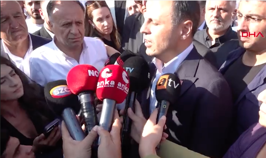 CHP İl Başkanı Özgür Çelik ve yönetimi görevden alındı