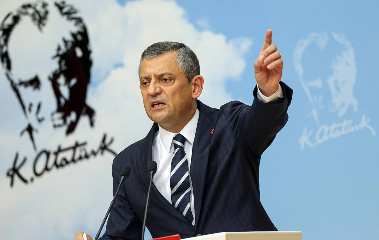 CHP lideri Özel açıkladı: Gürsel Tekin CHP'den ihraç edildi