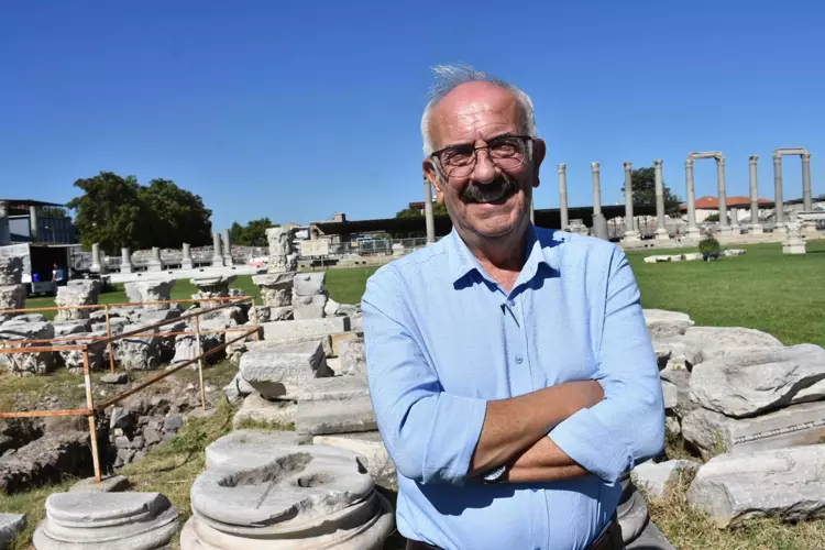 Smyrna Antik Kenti'nde İzmir'in tekstil kenti olduğunu gösteren objeler bulundu