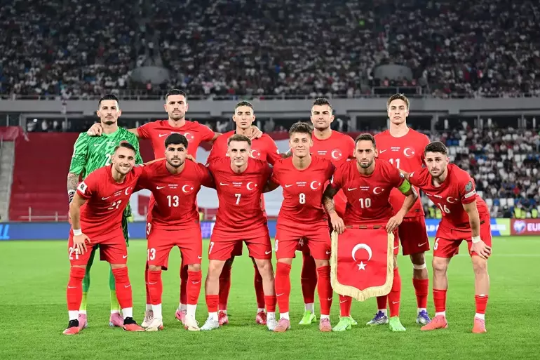Türkiye, FIFA 2026 Dünya Kupası Elemeleri E Grubu ilk maçında deplasmanda Gürcistan’ı 3-2 mağlup etti.