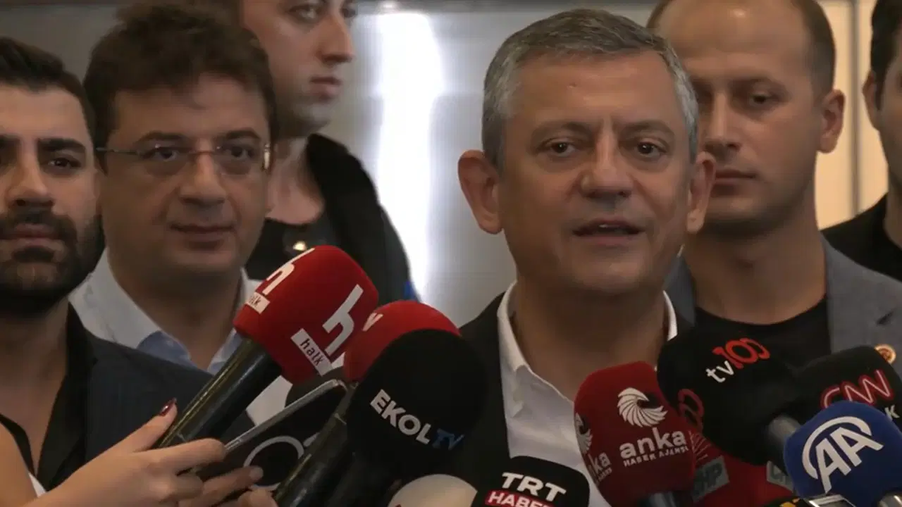 Özgür Özel'den '15 Eylül' açıklaması: 'Genel başkanlığa kayyum atanırsa 6 gün durur'