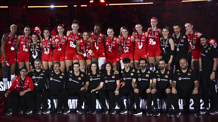 A Milli Kadın Voleybol Takımı, 2025 FIVB Dünya Şampiyonası'nda gümüş madalya kazandı