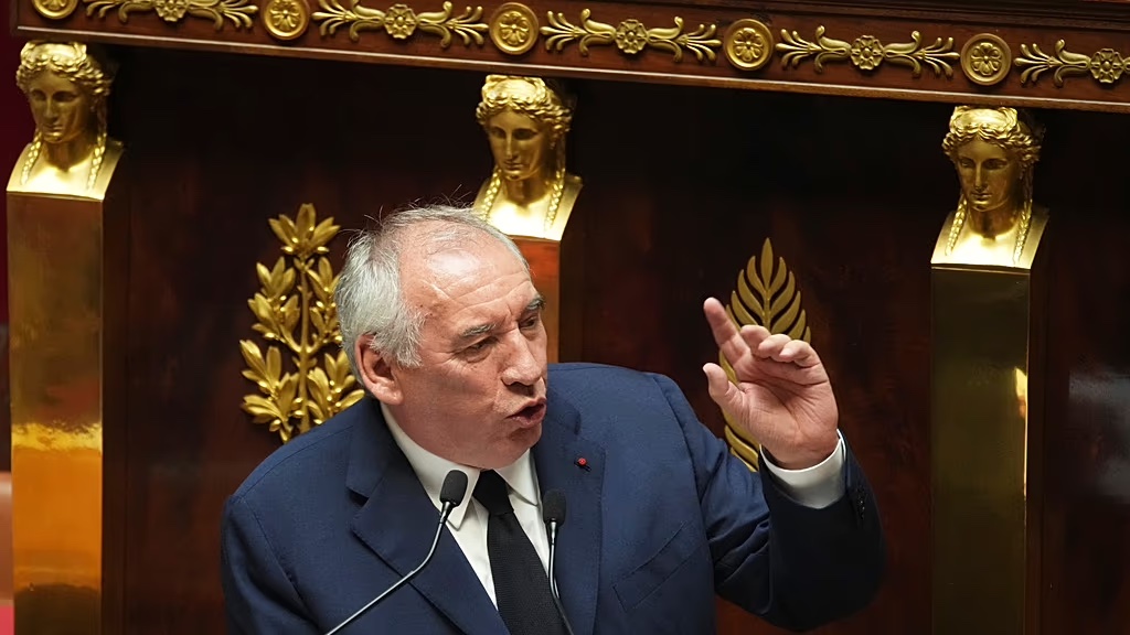 Bayrou güven oylamasını kaybetti: Fransa'da hükümet düştü