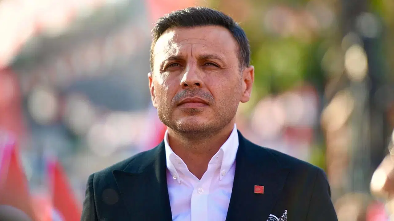 Özgür Çelik, Kadıköy'den seslendi: 'Büyük bir eylem gerçekleştireceğiz'