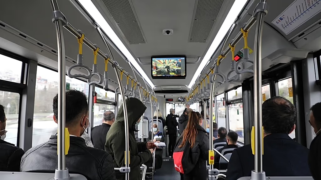 İstanbul'da toplu taşıma, taksi ve servis ücretlerine zam
