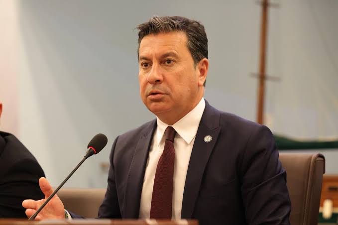 Muğla Büyükşehir Belediye Başkanı Aras’tan, Akbelen’deki zeytin sökümüne tepki