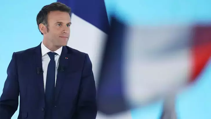Macron'dan İran'a yaptırım açıklaması