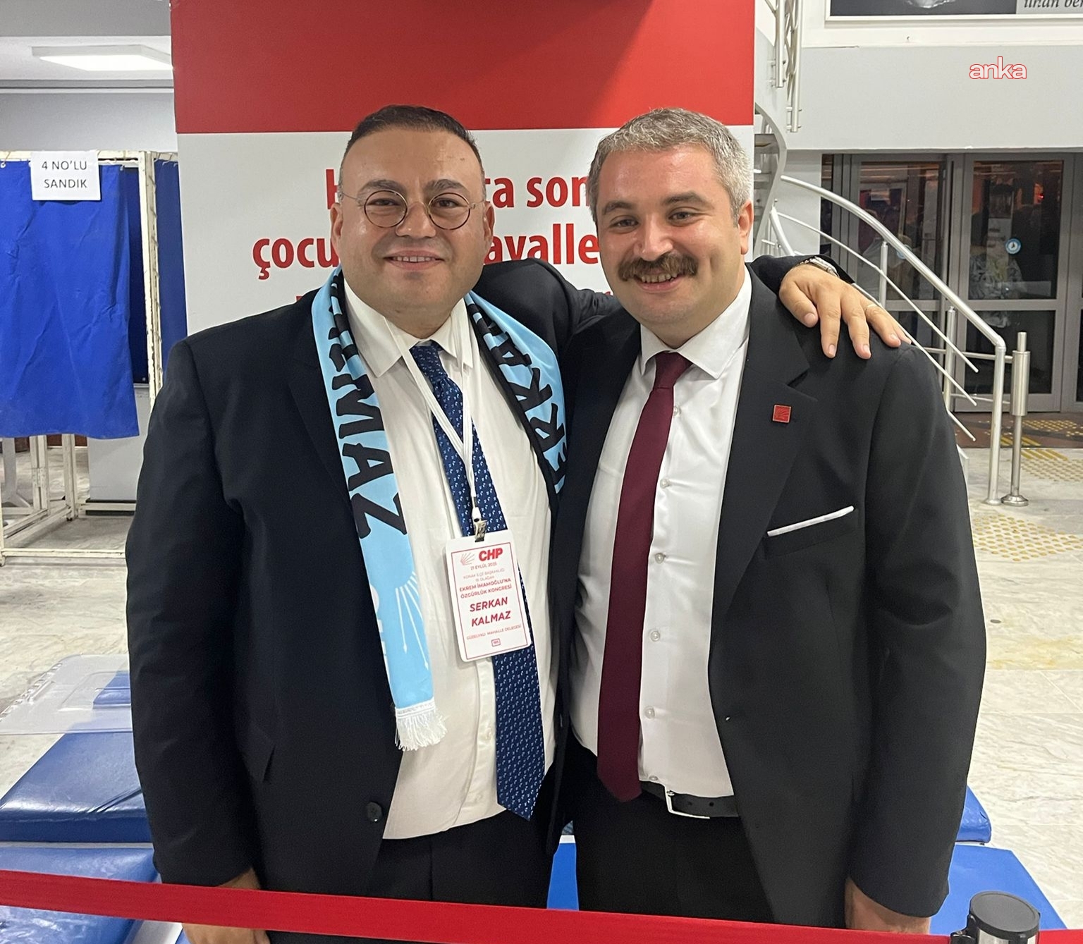 CHP Konak İlçe Kongresi'nde iki adaylı yarışın kazananı Serkan Kalmaz oldu