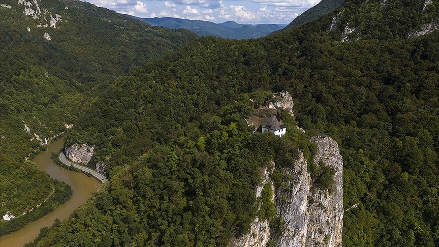 Bosna Hersek'teki "fethin simgesi" Kuşlat Camisi 5 asırdan fazladır ayakta