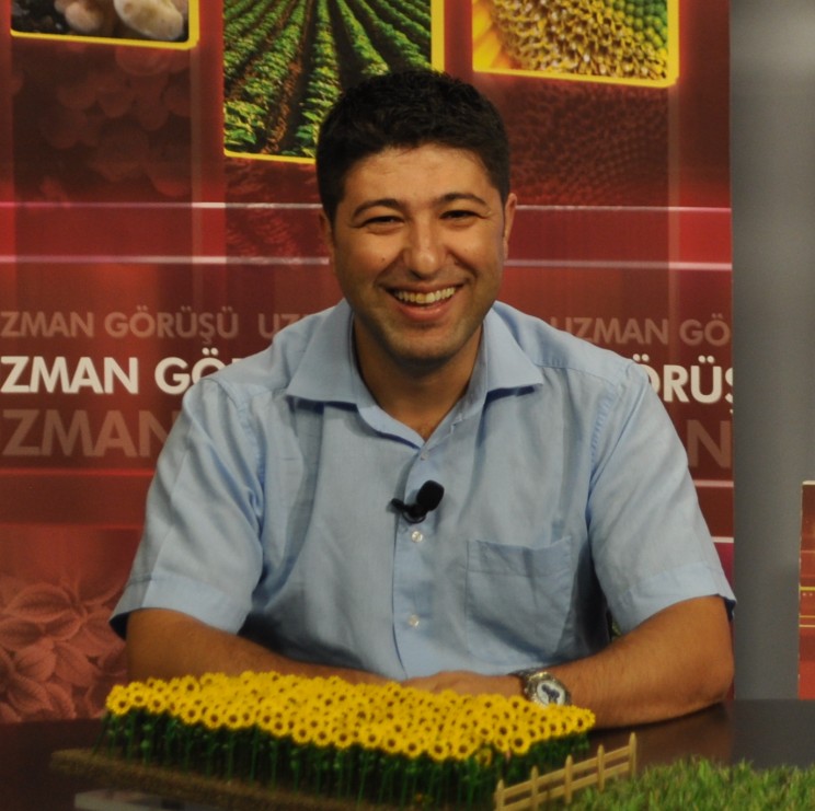 Ünlü Zeytinbilimci Dr.Mücahit KIVRAK'tan Kuzey Ege Zeytinlikleri Analizi