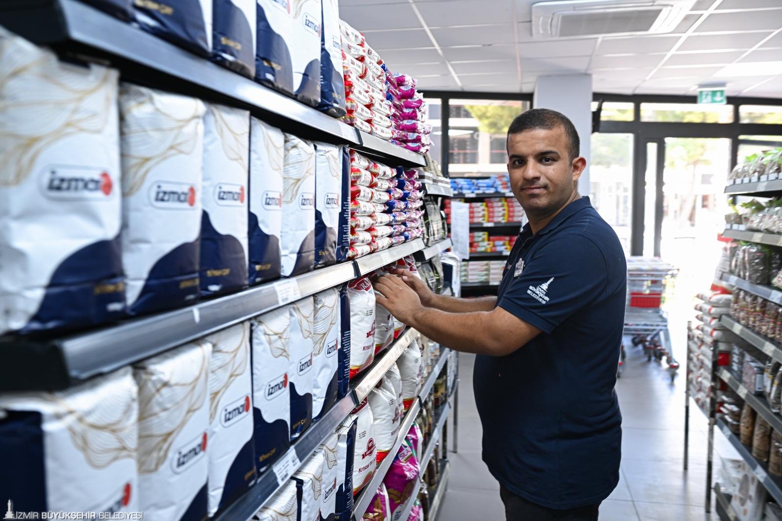 Otizmli gençler İZMAR’da iş başı yaptı