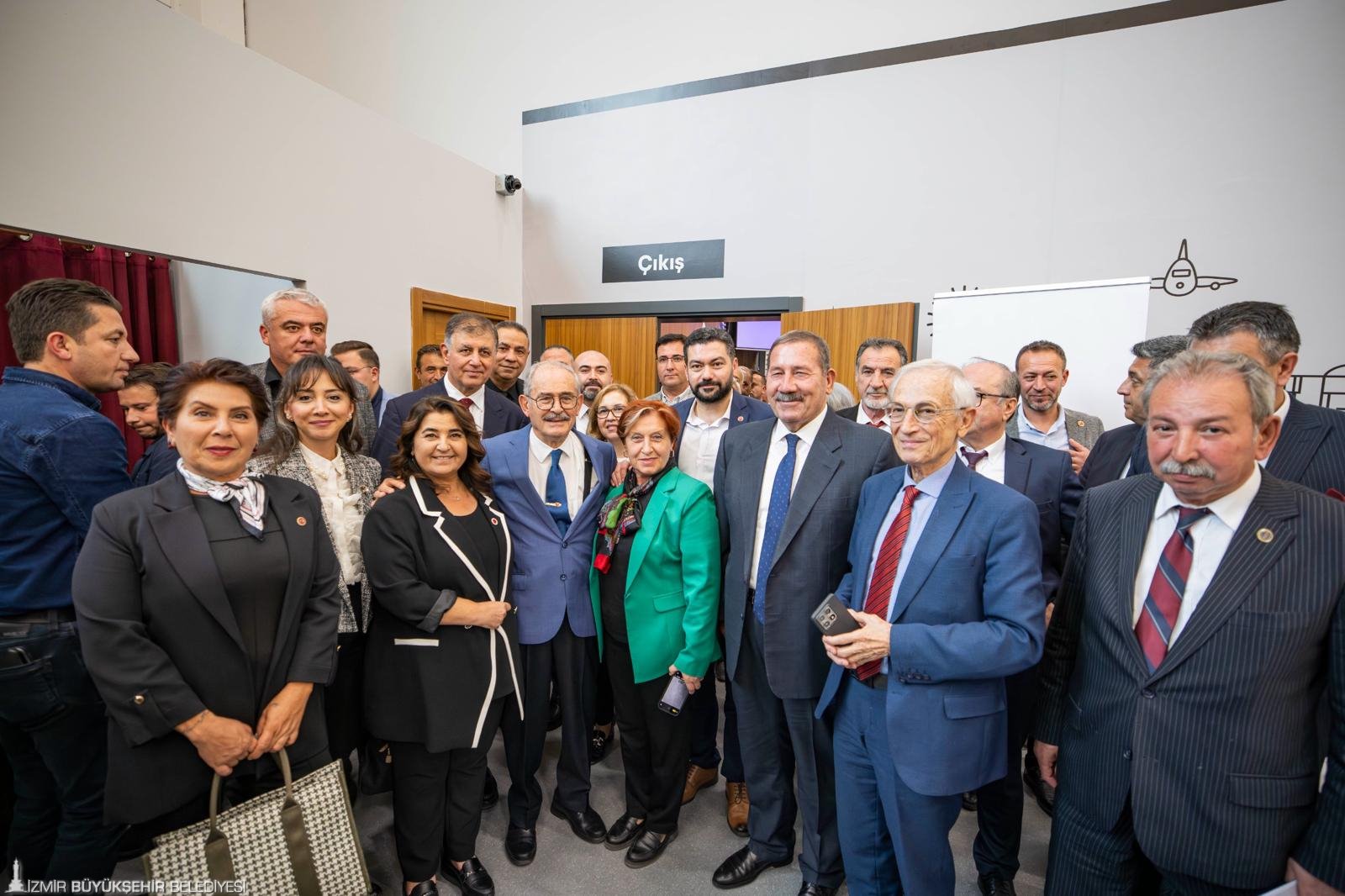 Başkan Tugay üye belediyeleri iklim konusunda çalışmaya davet etti