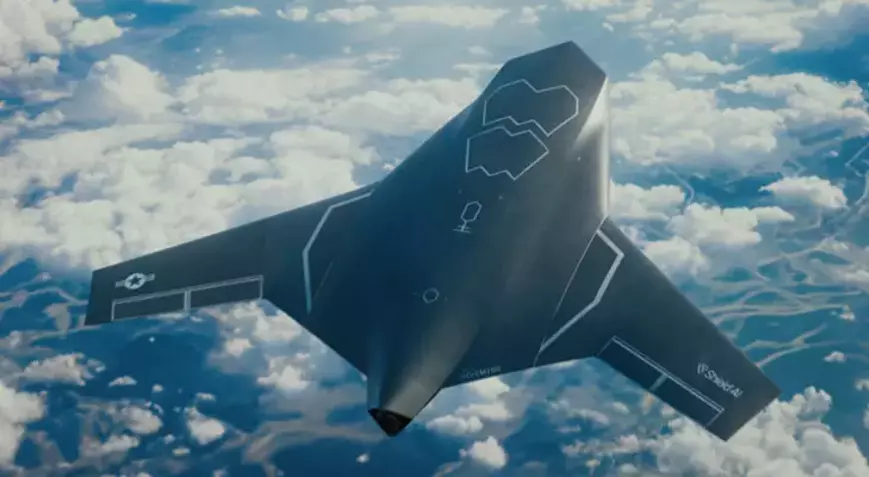 Pilot yok, pist yok! Dünyanın ilk yapay zeka destekli savaş uçağı tanıtıldı