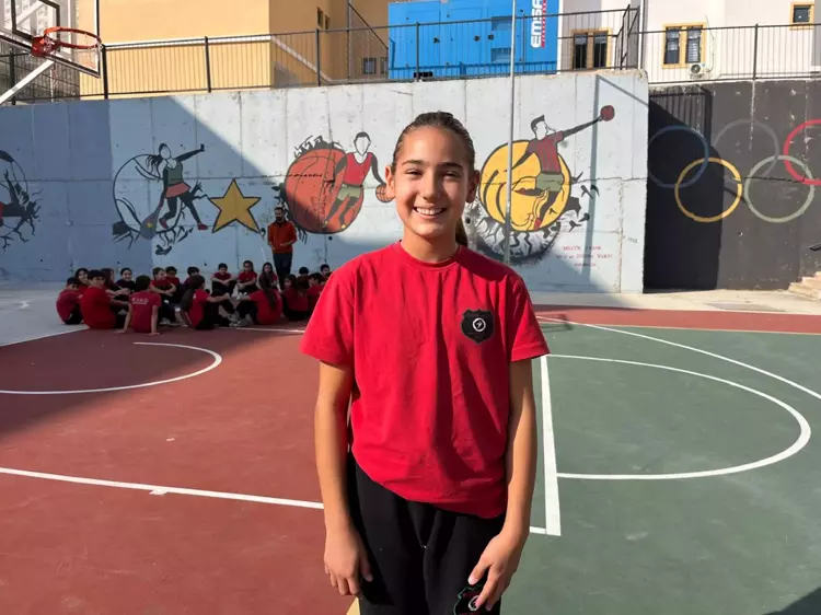 İzmir'in ilk spor ortaokulunda geleceğin sporcuları yetişiyor