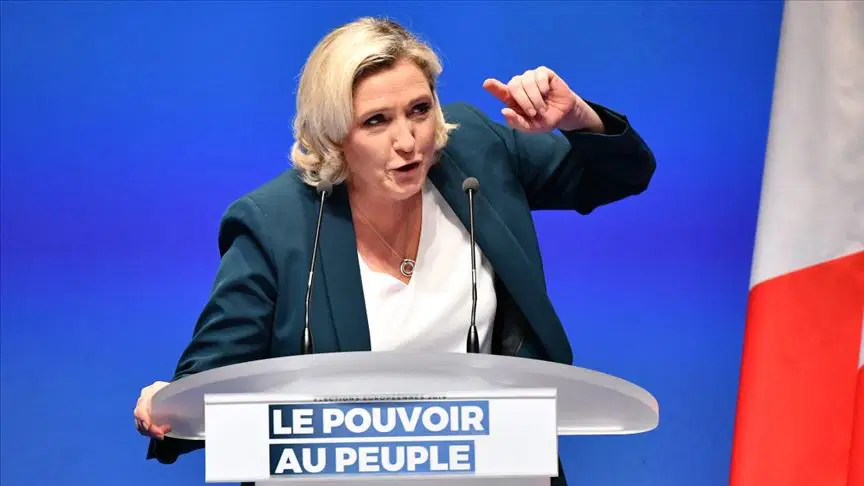 Fransa Danıştayı’ndan Le Pen’e darbe: Resmen görevden alındı