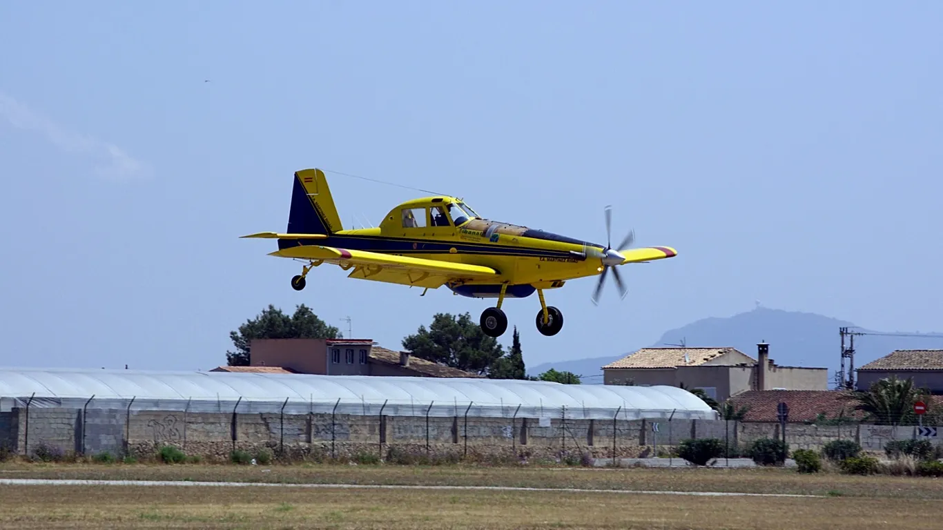 Bakan Yumaklı: 'Hırvatistan'da düşen yangın söndürme uçağının enkazı bulundu'