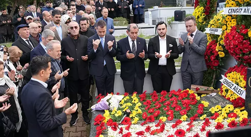 Galatasaray Eski Başkanı Mustafa Cengiz, kabri başında anıldı