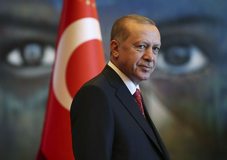 Erdoğan'dan Özel'e: Köşeye sıkıştığında ya saldırganlaşıyor ya saçmalıyor, Allah akıl versin