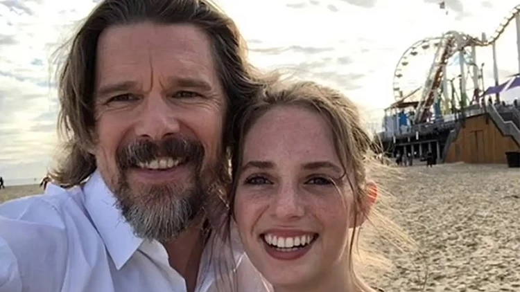 İlk göz ağrısı evladı da kendi gibi ünlü bir oyuncu oldu