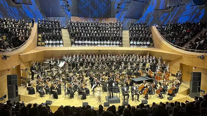 Devlet Çoksesli Korosu, 'Dünya Koro Günü'nde 500 kişiyle sahne aldı