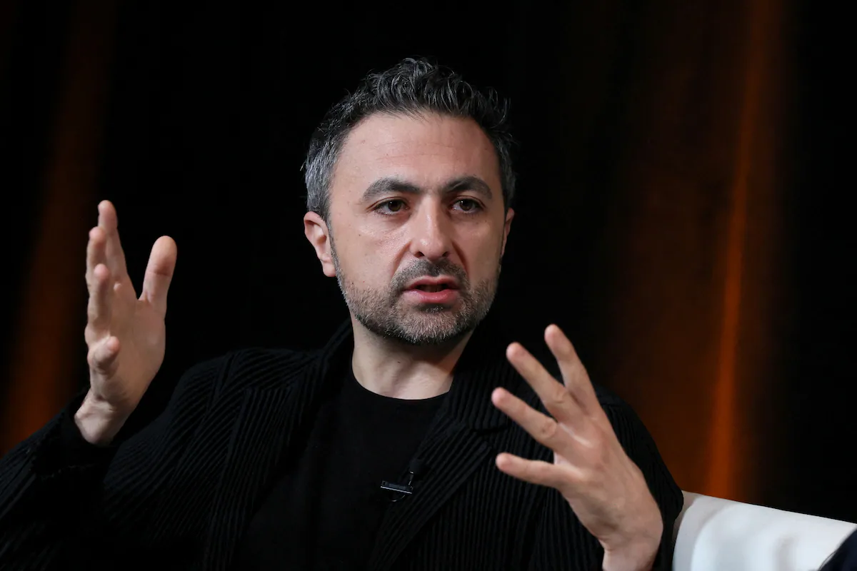 Mustafa Süleyman: ‘Yapay Zekayı Kontrol Etmek Çağımızın Meydan Okuması’