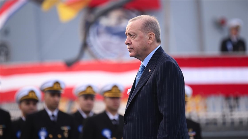 Cumhurbaşkanı Erdoğan: 300 metre uzunluğundaki uçak gemimizin inşa süreçlerini başlattık