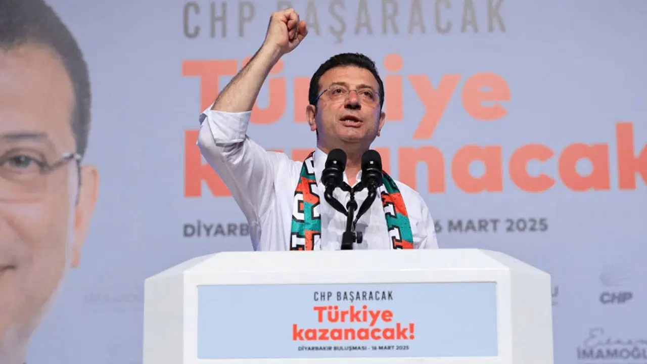 İmamoğlu’ndan yıl sonu mesajı: ‘Hizmetle dolu bir yılı geride bıraktık’