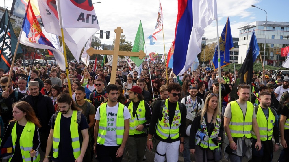 Sırbistan'da 2025, protestocu öğrencilerin ülkenin sivil toplum kuruluşlarıyla iş birliğini reddettiği yıl oldu