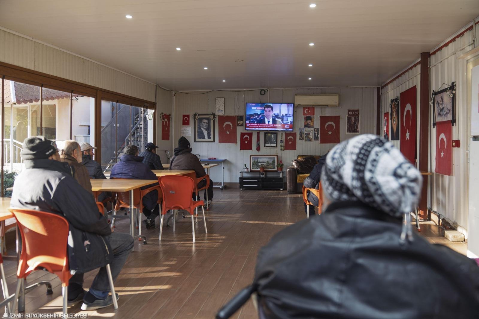 İzmir'de soğuk günlerde sıcak bir yuva