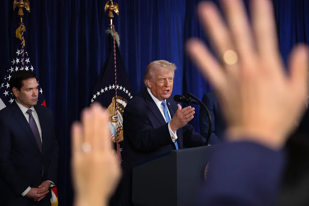 Donald Trump’ın Venezuela Operasyonu Avrupa’yı “Greenland İkilemi” ile Karşı Karşıya Bıraktı
