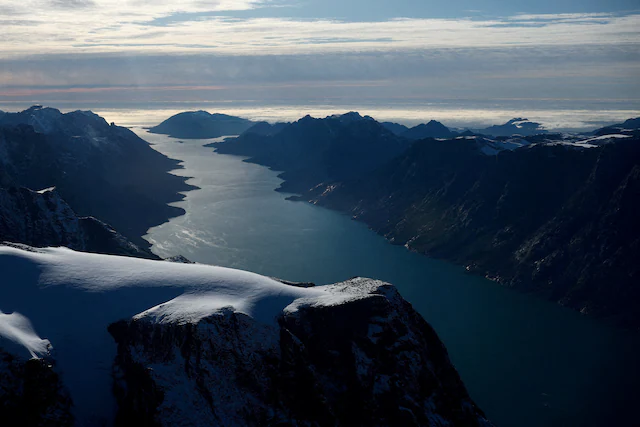 Trump, Danimarka’ya Ait Greenland’i “Edinme” Seçeneklerini Tartışıyor