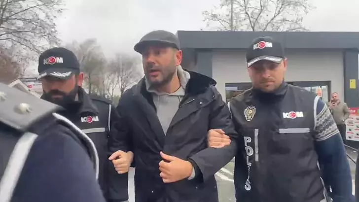 Rıza Akpolat 'rüşvet' suçundan tutuklandı