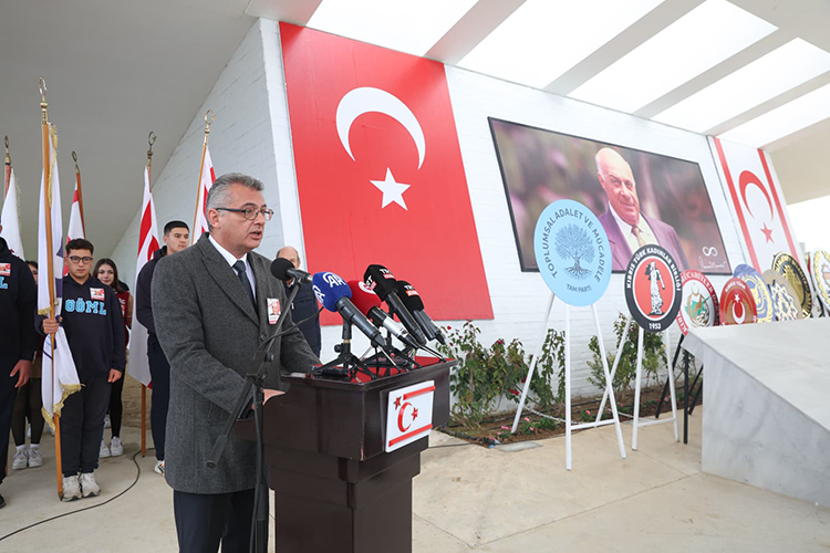 KKTC'nin Kurucu Cumhurbaşkanı Denktaş, vefatının 14. yılında Lefkoşa'da anıldı