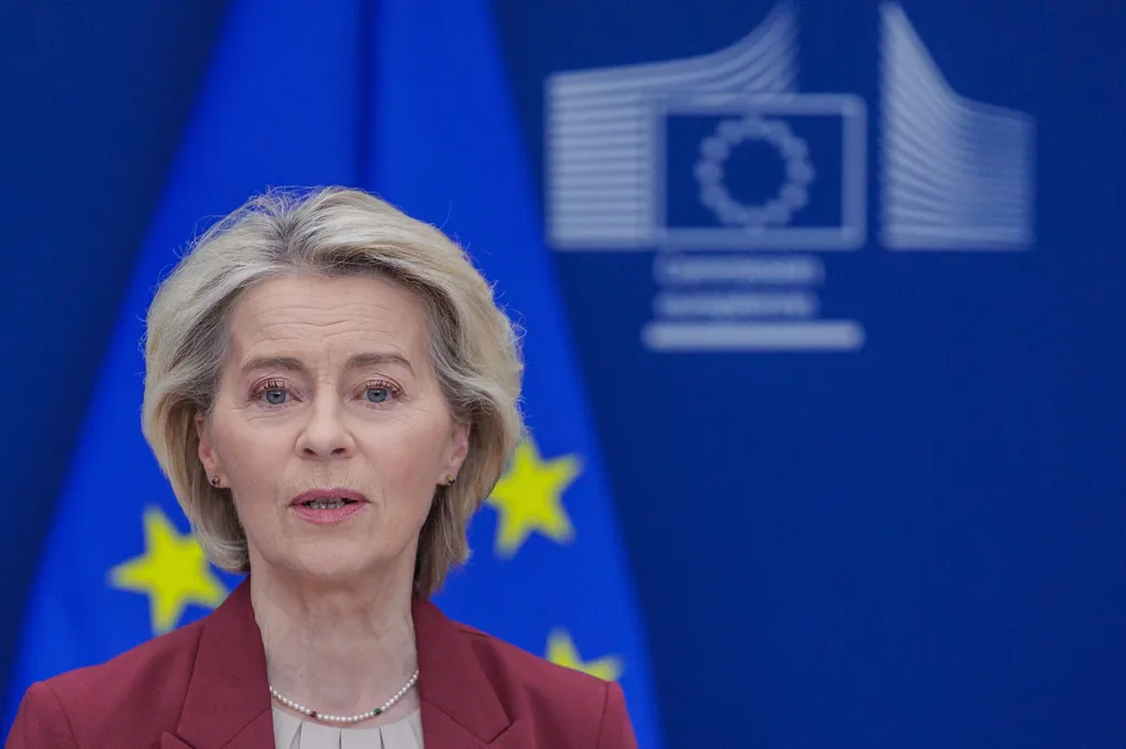 Von der Leyen'in AB'nin 2 trilyon avroluk bütçesini yeniden düzenleme planı çözülüyor.