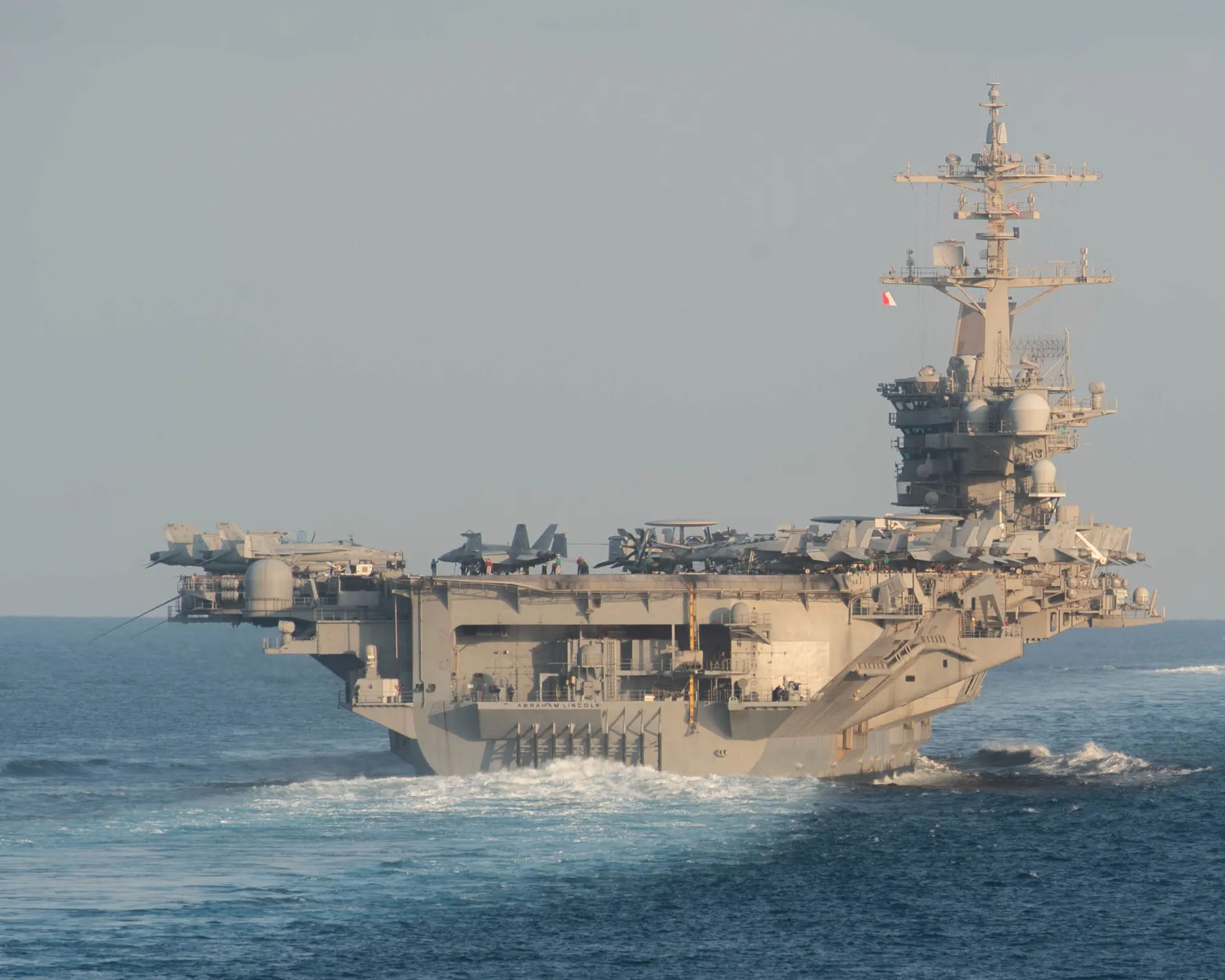 Trump anlaşma için sürenin daraldığını söylerken ABD–İran savaşı tehdidi tırmanıyor