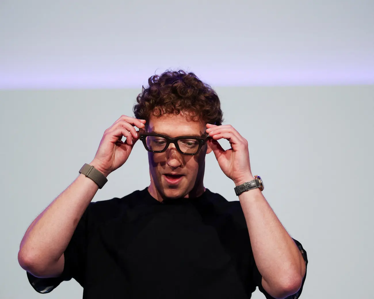 “Avcılar için bir pazar yeri”: Meta, çocuk istismarı iddialarıyla jüri karşısına çıkıyor