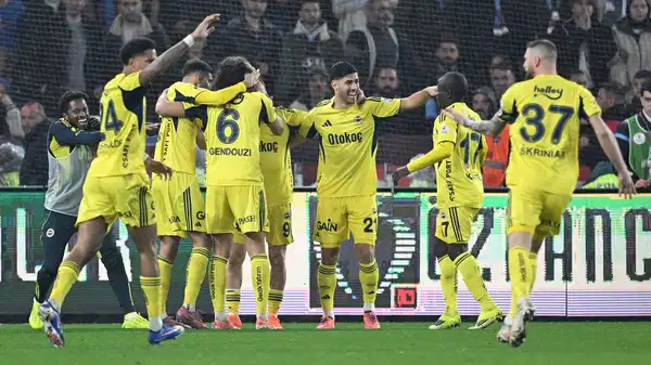 Trabzon’da 5 gollü düello... Dev maçta kazanan Fenerbahçe!