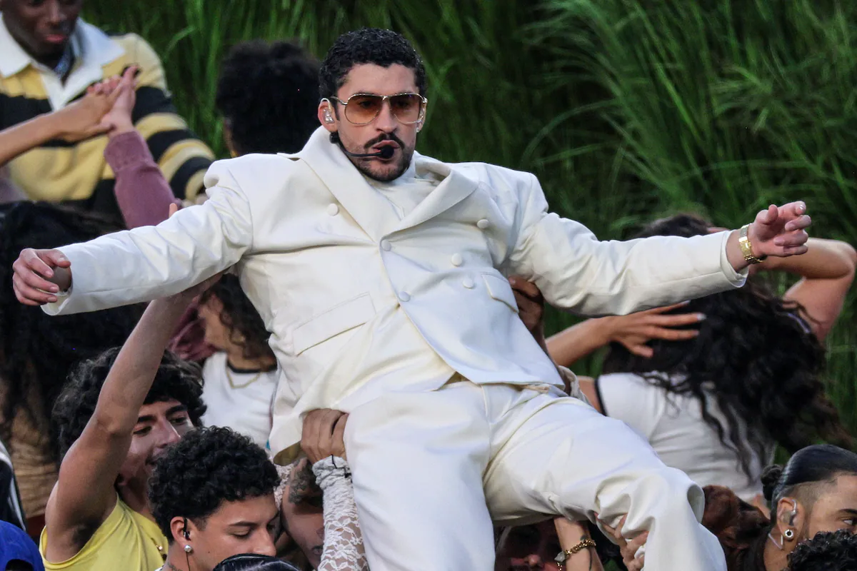 Amerikalıların çoğu, Bad Bunny’nin ülkenin değerlerini Donald Trump’tan daha iyi temsil ettiğine inanıyor