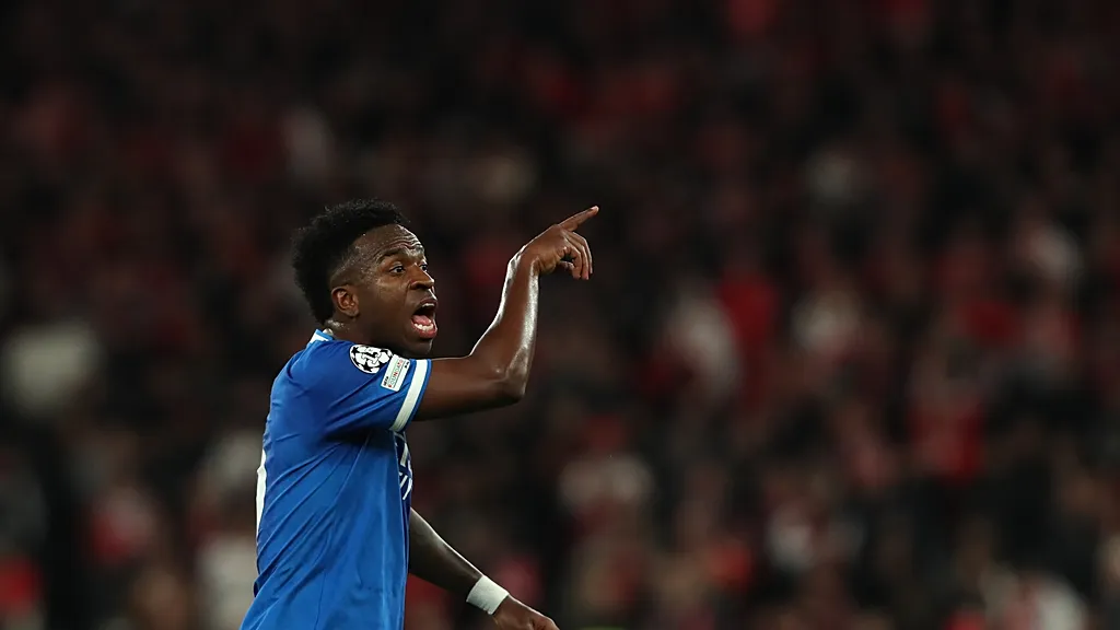 Vinicius Jr’a yönelik ırkçı sözler iddiası Şampiyonlar Ligi’ni sarstı