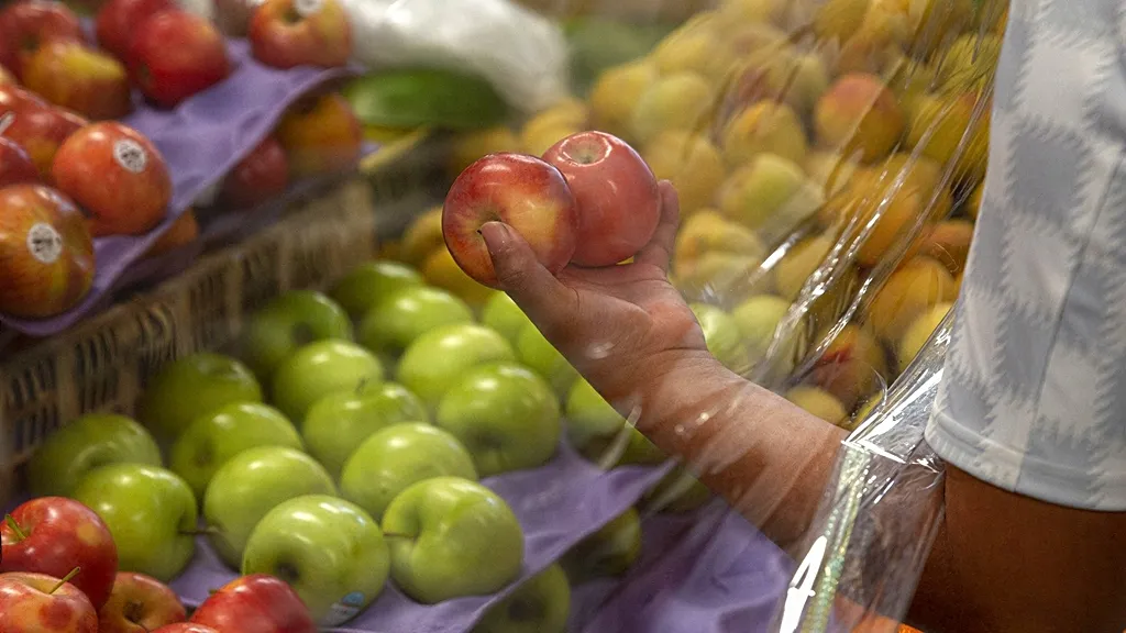 İspanya’daki elmaların yüzde 80’inde çoklu pestisit kalıntısı var