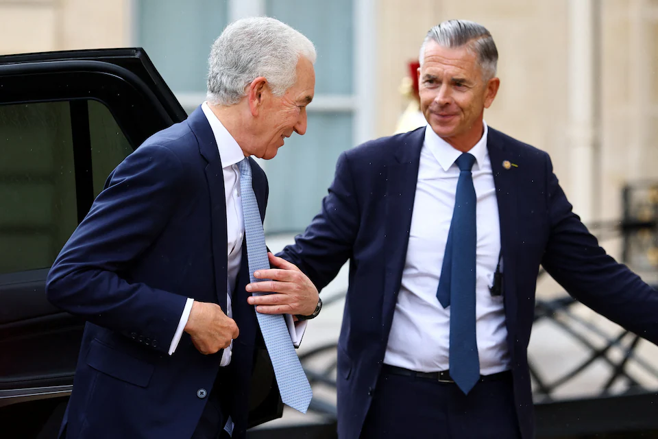 ABD’nin Fransa Büyükelçisi’nin Fransız hükümetiyle görüşmesi yasaklandı