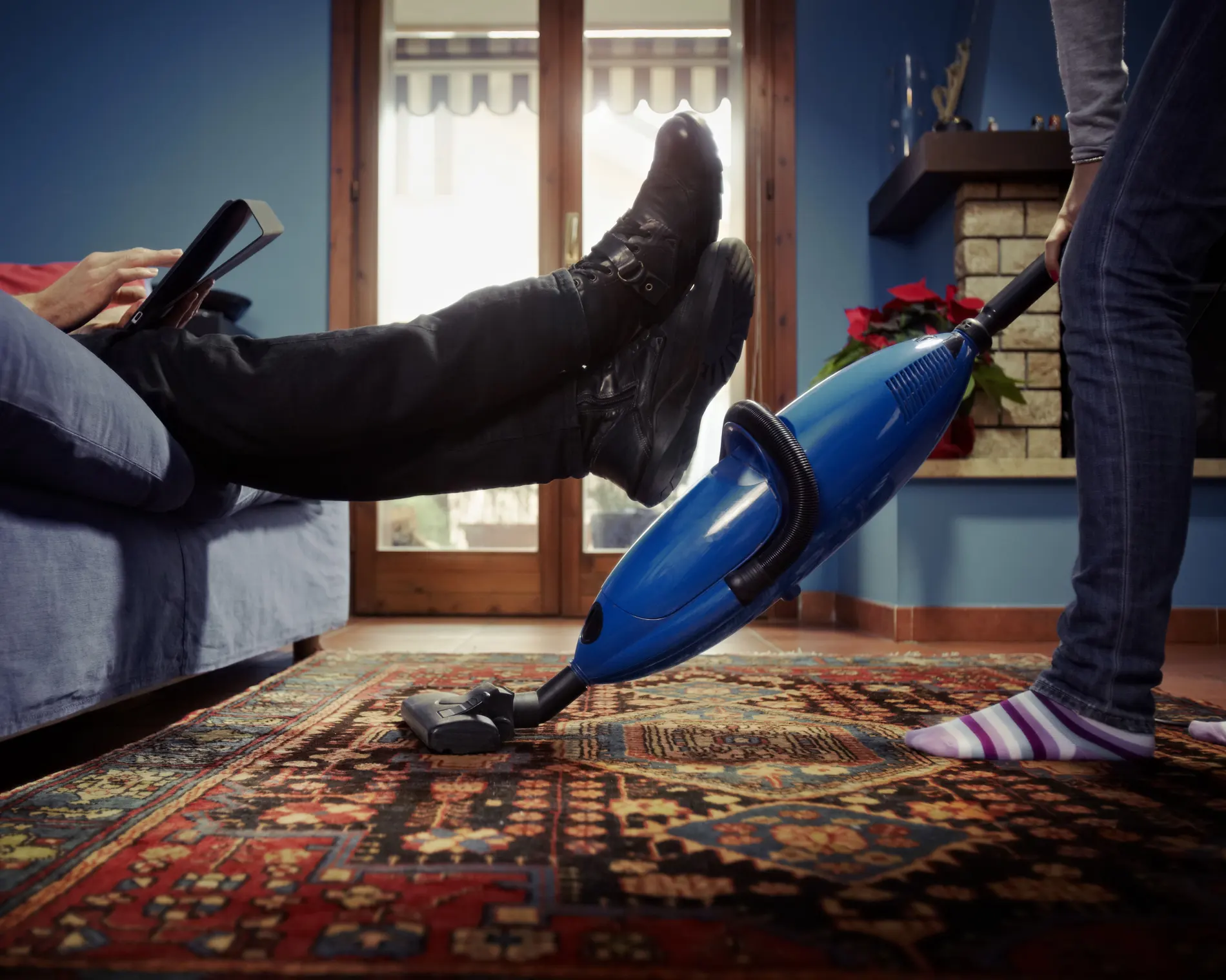 Z Kuşağı erkekleri, eşlerin kocalarına itaat etmesi gerektiğine inanma konusunda baby boomer’lardan iki kat daha olası