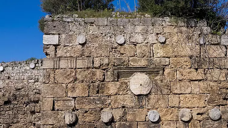 Kaleiçi'nde, Selçuklu'nun kayıp kitabeleri bulundu