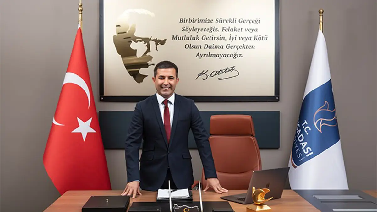 Kuşadası Belediyesi'ne operasyon: Başkan Ömer Günel ve beş kişi gözaltında