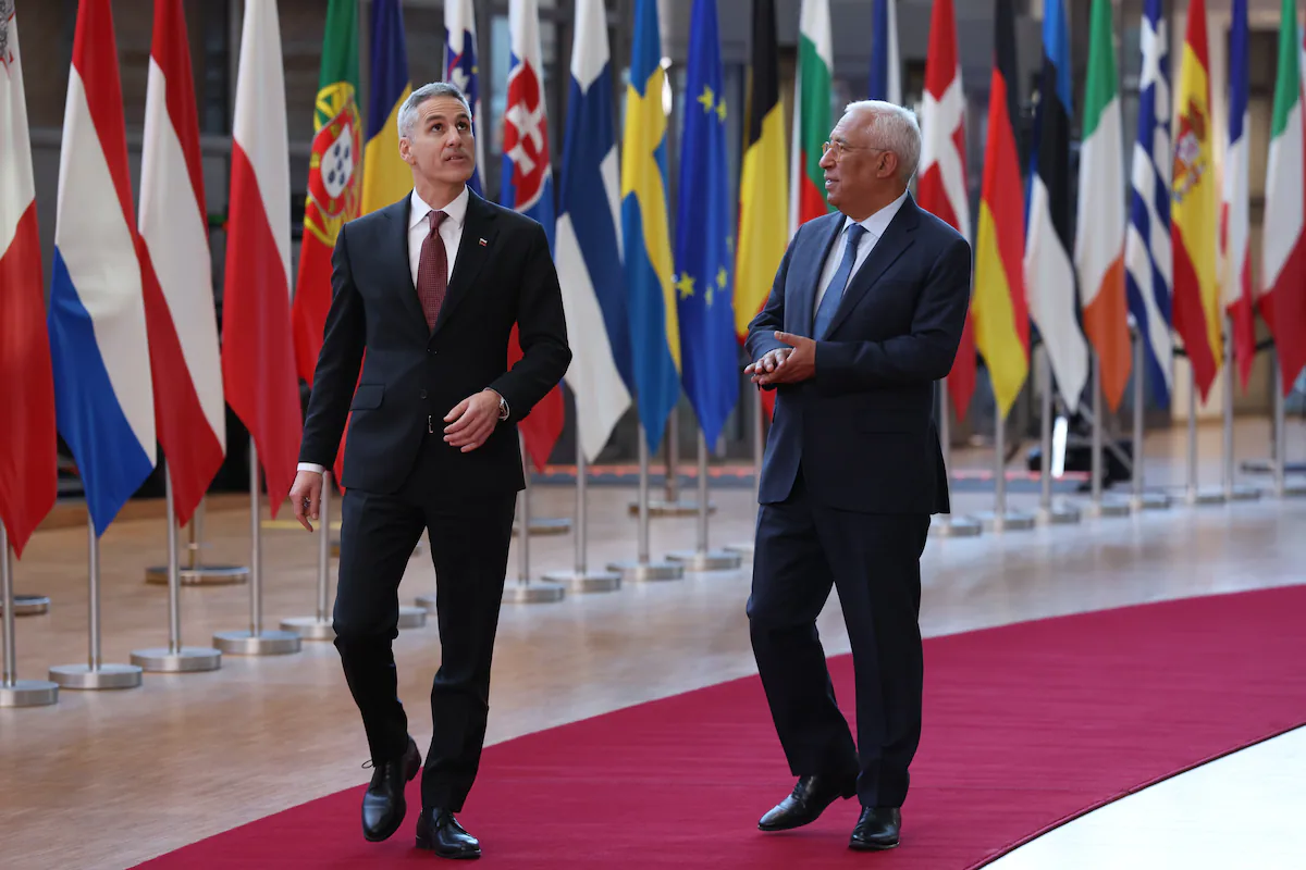 AB, Trump’a kapıyı kapatmaya hazırlanırken çok taraflılığa sarılıyor