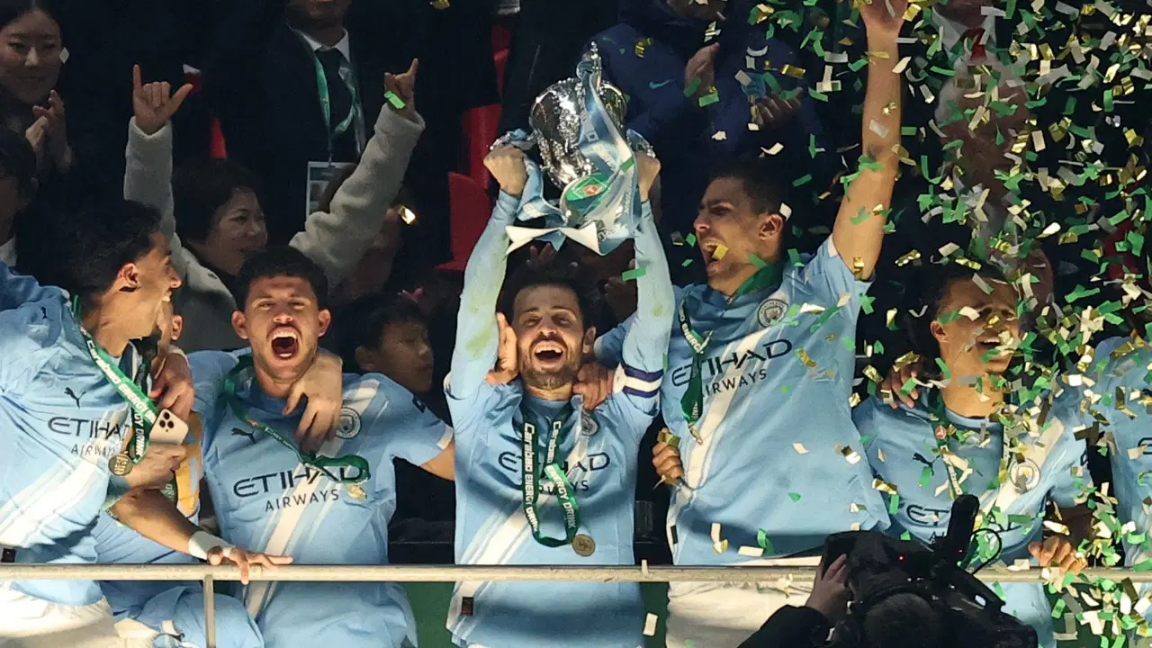 İngiltere Lig Kupası'nda şampiyon Manchester City!