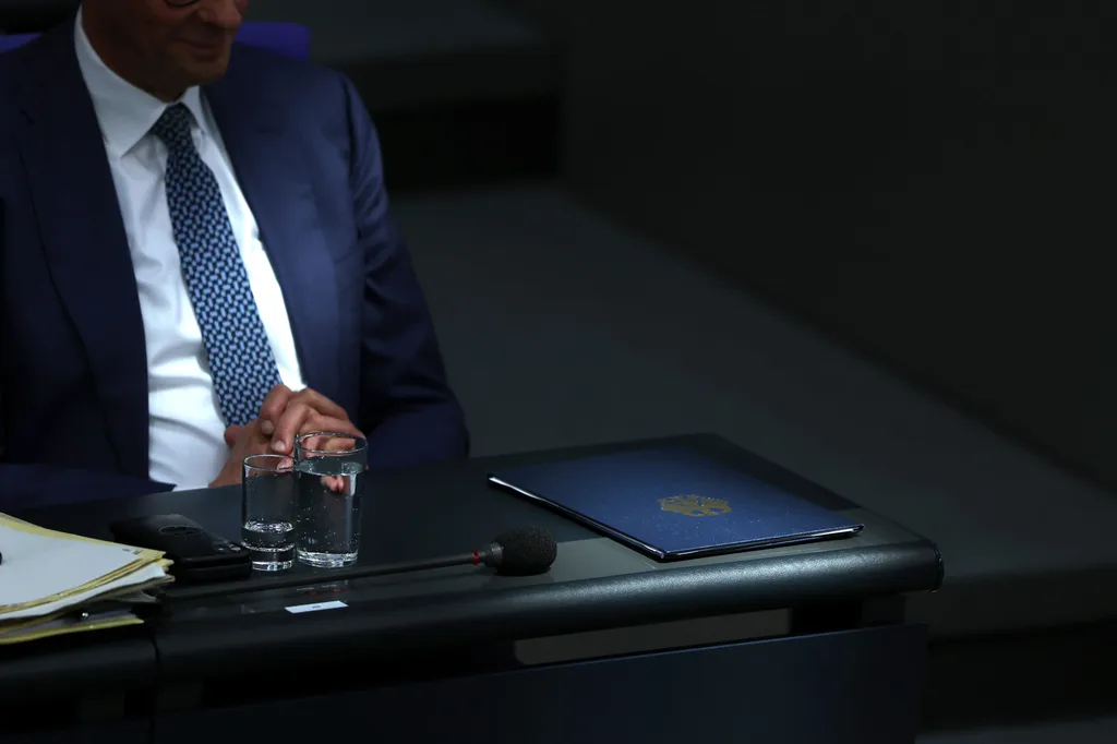 Diplomatlar uyarıyor: AfD sızıntıları nedeniyle AB’nin gizli dosyaları Kremlin’e gitme riski altında