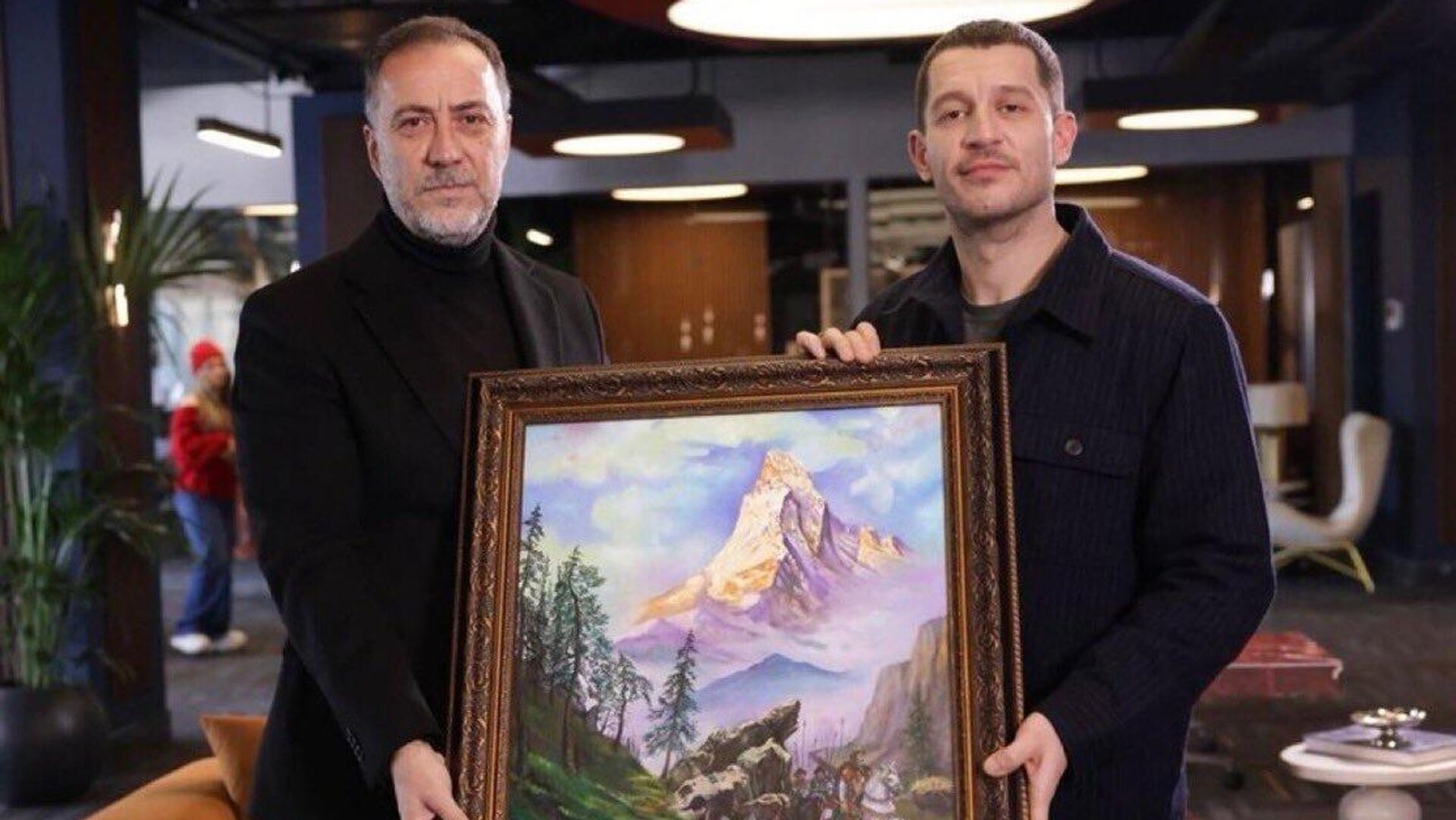 MHP Lideri Bahçeli'nin oyuncu Uraz Kaygılaroğlu'na hediyesi ortaya çıktı