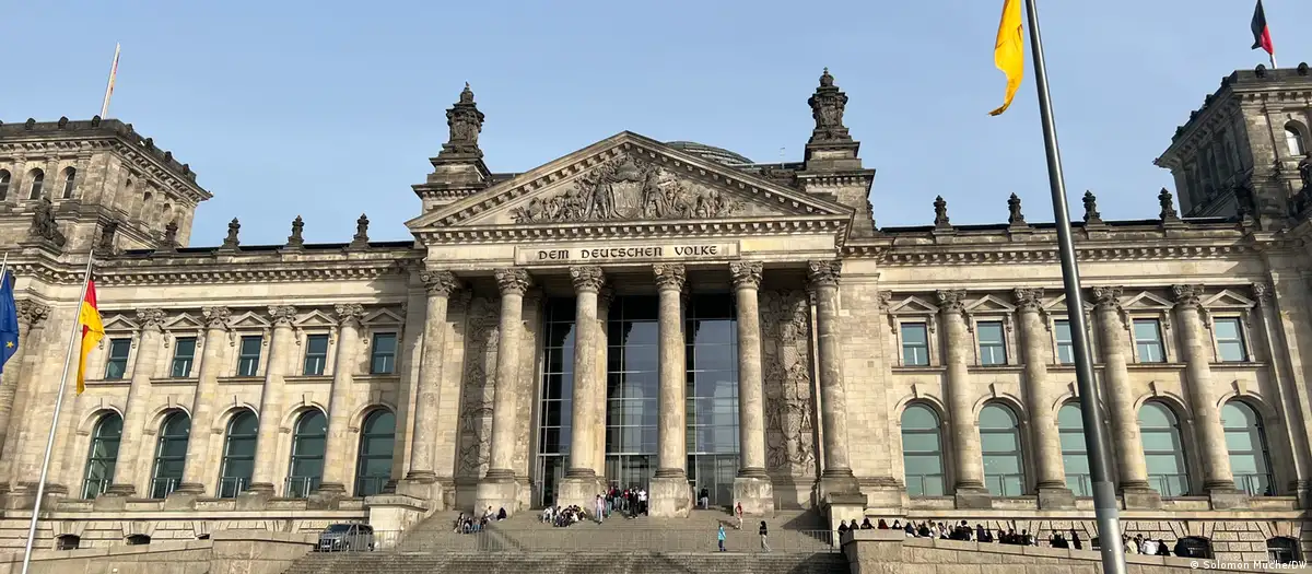 Alman meclis raporu: İran savaşı uluslararası hukuk ihlali